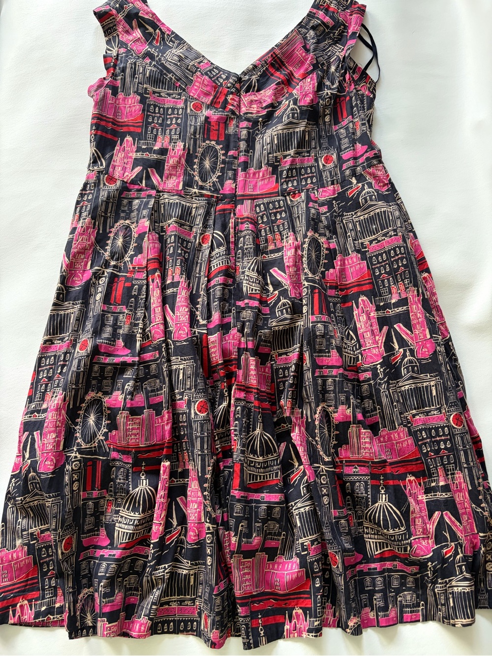 Emily and Fin London Landmarks Print Dress Plus 2X Whimsy Novelty Paris Euro - Picture 9 of 10
